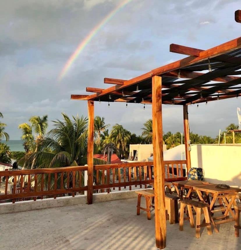 Ah Muzenkab Hotell El Cuyo Exteriör bild